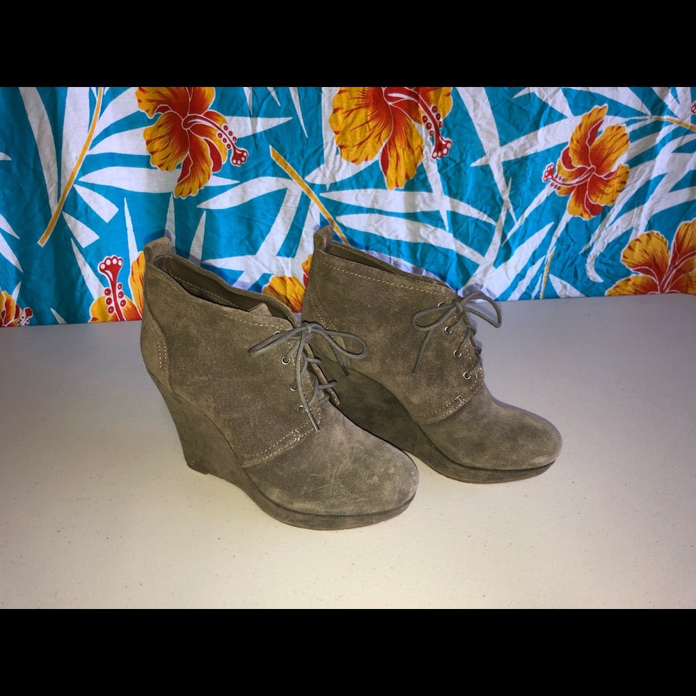 Jessica Simpson suede ankle bootie heels